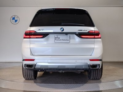 2023 BMW X7 photo 8