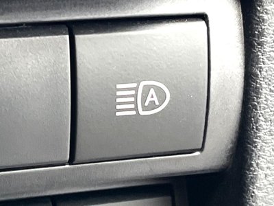 2022 Lexus IS thumbnail 60