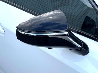 2022 Lexus IS thumbnail 34