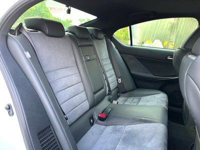2022 Lexus IS photo 14