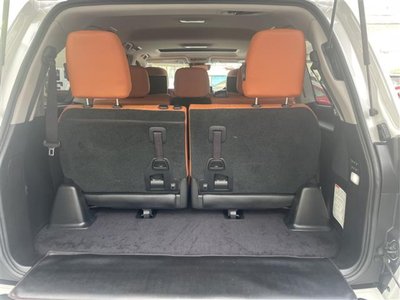 2017 Lexus LX thumbnail 21