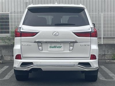2017 Lexus LX thumbnail 28