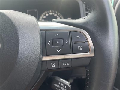 2017 Lexus LX thumbnail 33