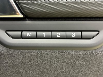 2025 LAND Rover DISCOVERY SPORT thumbnail 18