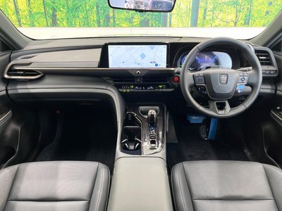 2025 Toyota CROWN SPORT 照片 2