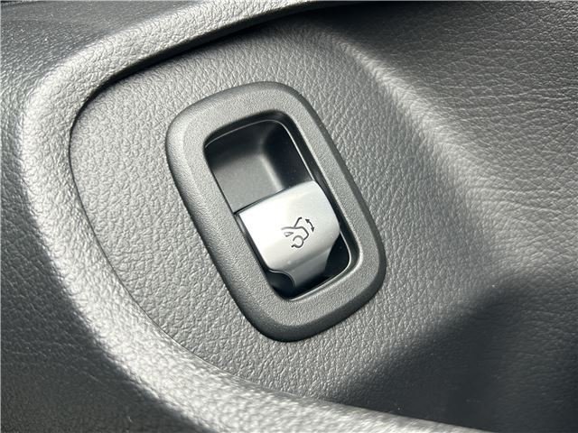صورة مصغرة 37 لـ 2025 Mercedes-BENZ CLE