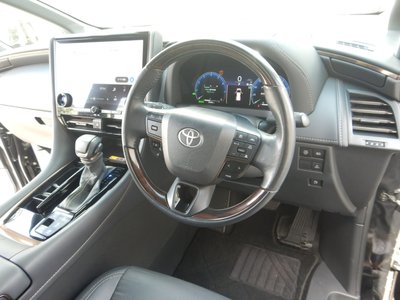2024 Toyota ALPHARD — фото 14