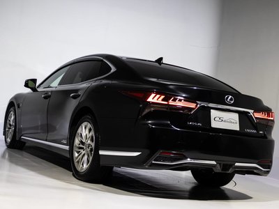 2021 Lexus LS — фото 16