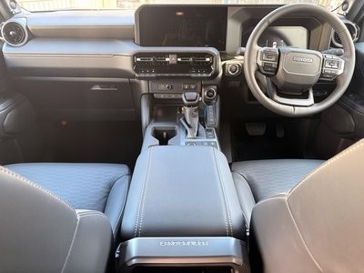 2025 Toyota LAND CRUISER 250 照片 11