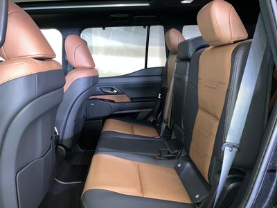 2025 Lexus GX 缩略图 16
