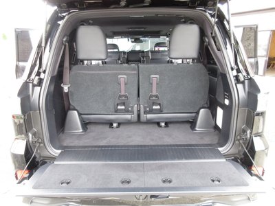 2018 Lexus LX thumbnail 72