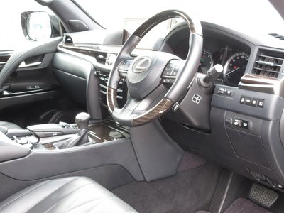 2018 Lexus LX thumbnail 58
