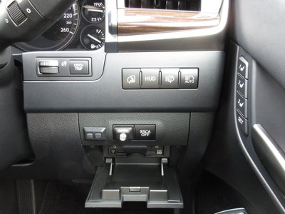 2018 Lexus LX thumbnail 45