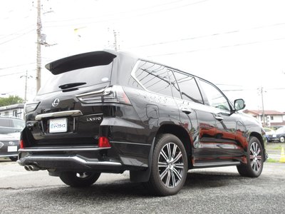 2018 Lexus LX thumbnail 22