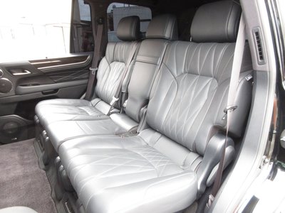 2018 Lexus LX thumbnail 69