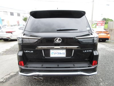 2018 Lexus LX thumbnail 28