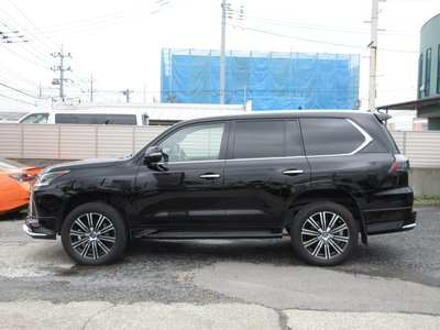 2018 Lexus LX thumbnail 39