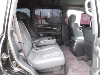 2018 Lexus LX thumbnail 62