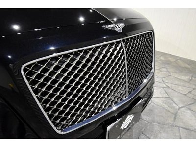 صورة مصغرة 10 لـ 2017 Bentley BENTAYGA