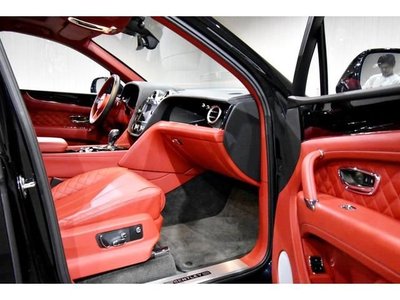 صورة مصغرة 39 لـ 2017 Bentley BENTAYGA