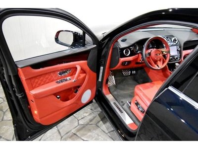 صورة مصغرة 32 لـ 2017 Bentley BENTAYGA