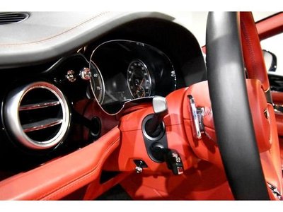 صورة مصغرة 36 لـ 2017 Bentley BENTAYGA