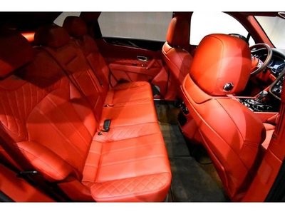 صورة مصغرة 41 لـ 2017 Bentley BENTAYGA