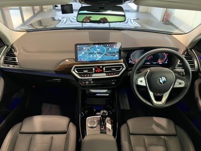 2022 BMW X3 photo 2