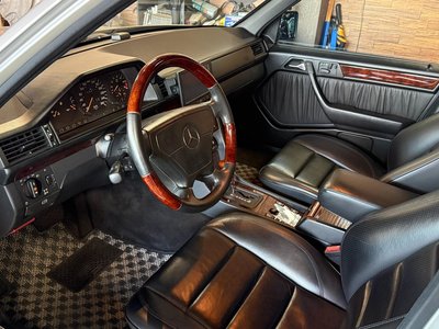 1994 Mercedes-BENZ E-CLASS 缩略图 10