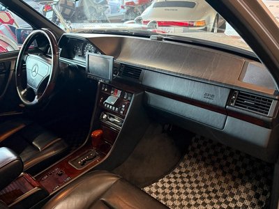 1994 Mercedes-BENZ E-CLASS 缩略图 19