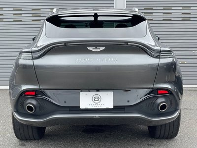 2021 Aston Martin DBX — миниатюра 10