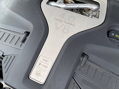 2021 Aston Martin DBX — миниатюра 18