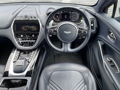 2021 Aston Martin DBX — миниатюра 22