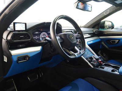 صورة 9 لـ 2019 Lamborghini URUS
