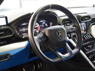 صورة 8 لـ 2019 Lamborghini URUS