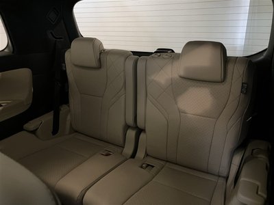 2024 Toyota ALPHARD — фото 16