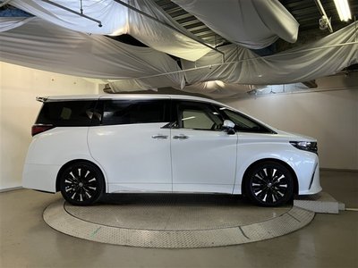 2024 Toyota ALPHARD — фото 6