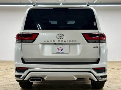2024 Toyota LAND CRUISER 300 photo 20