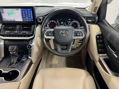 2024 Toyota LAND CRUISER 300 photo 44