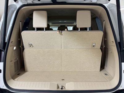 2024 Toyota LAND CRUISER 300 photo 37