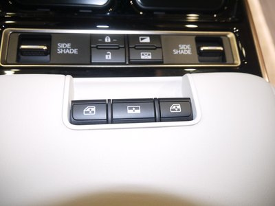 2023 Lexus LM 照片 18