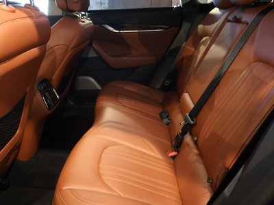 صورة 20 لـ 2016 Maserati LEVANTE