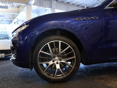صورة 23 لـ 2016 Maserati LEVANTE