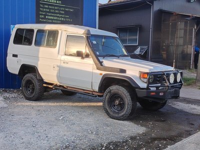 1999 Toyota LAND CRUISER 70 照片 4