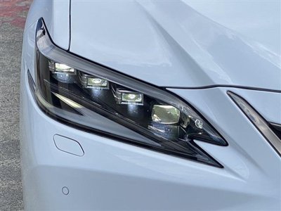 2024 Lexus ES thumbnail 57