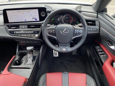 2024 Lexus ES photo 10