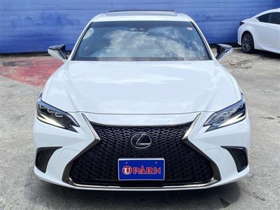 2024 Lexus ES photo 4