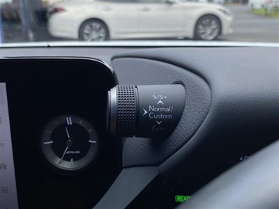 2024 Lexus ES thumbnail 41