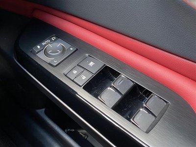 2024 Lexus ES thumbnail 44