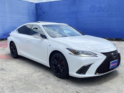 2024 Lexus ES photo 3